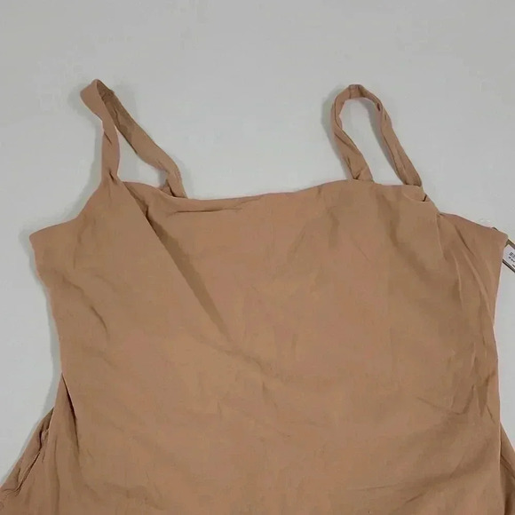 Skims Fit Everybody Square Neck Bodysuit - Picture 4 of 9